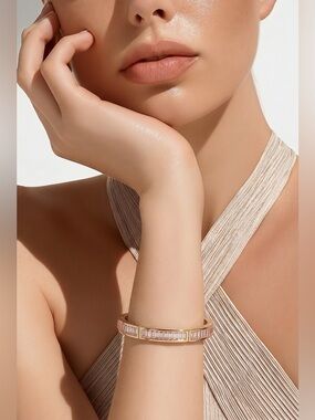 Park Lane Women’s “Lush” Gold Tone Statement Crystal Bangle Bracelet NWT